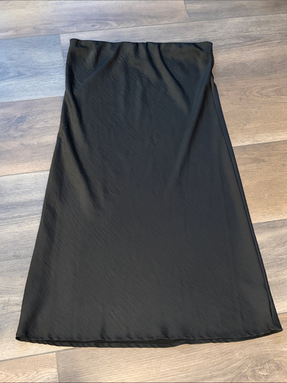 bobeau Black Maxi Skirt with Clean A-Line Silhouette